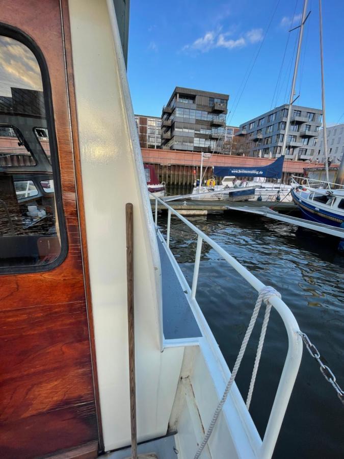 Suesses Motorboot - Bremen Ueberseestadt 외부 사진