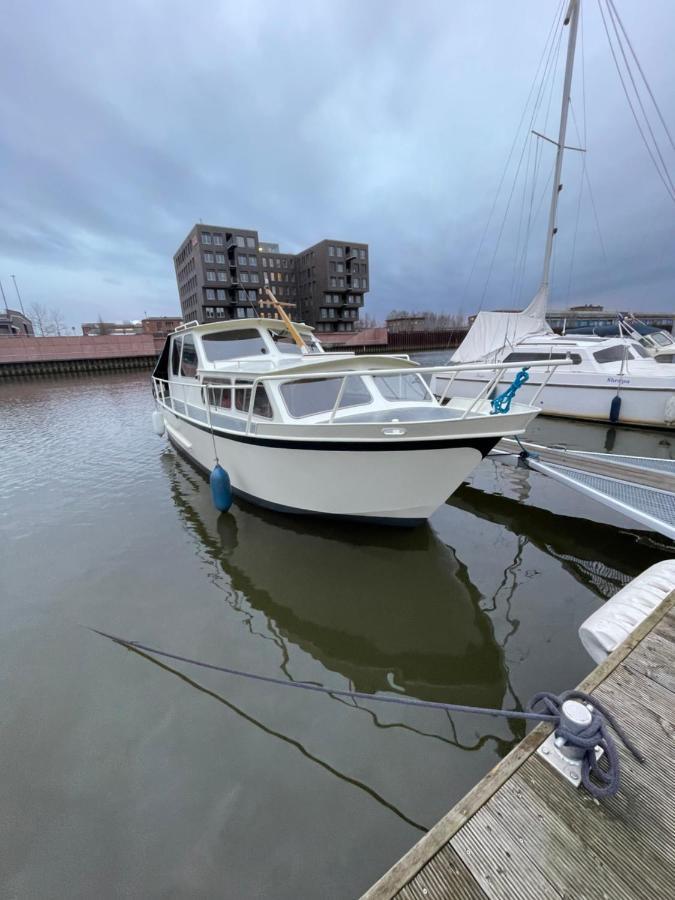 Suesses Motorboot - Bremen Ueberseestadt 외부 사진