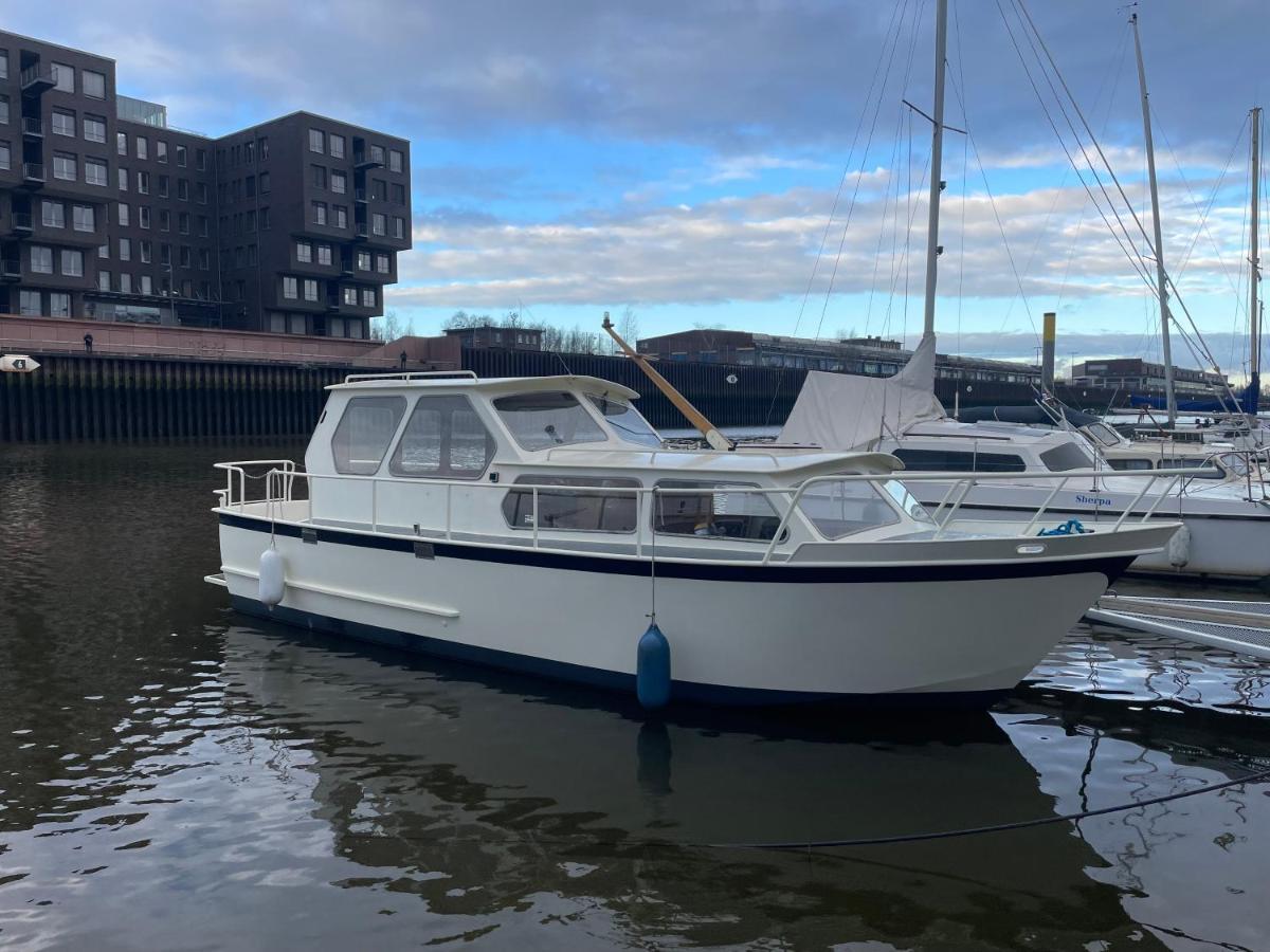 Suesses Motorboot - Bremen Ueberseestadt 외부 사진