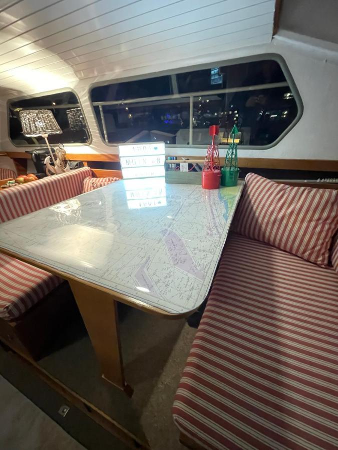 Suesses Motorboot - Bremen Ueberseestadt 외부 사진