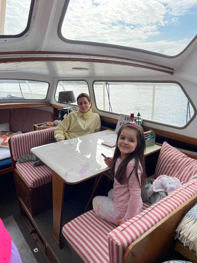 Suesses Motorboot - Bremen Ueberseestadt 외부 사진