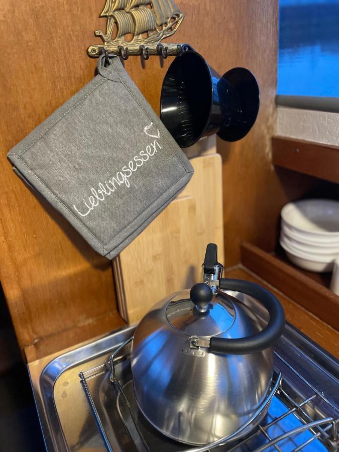 Suesses Motorboot - Bremen Ueberseestadt 외부 사진