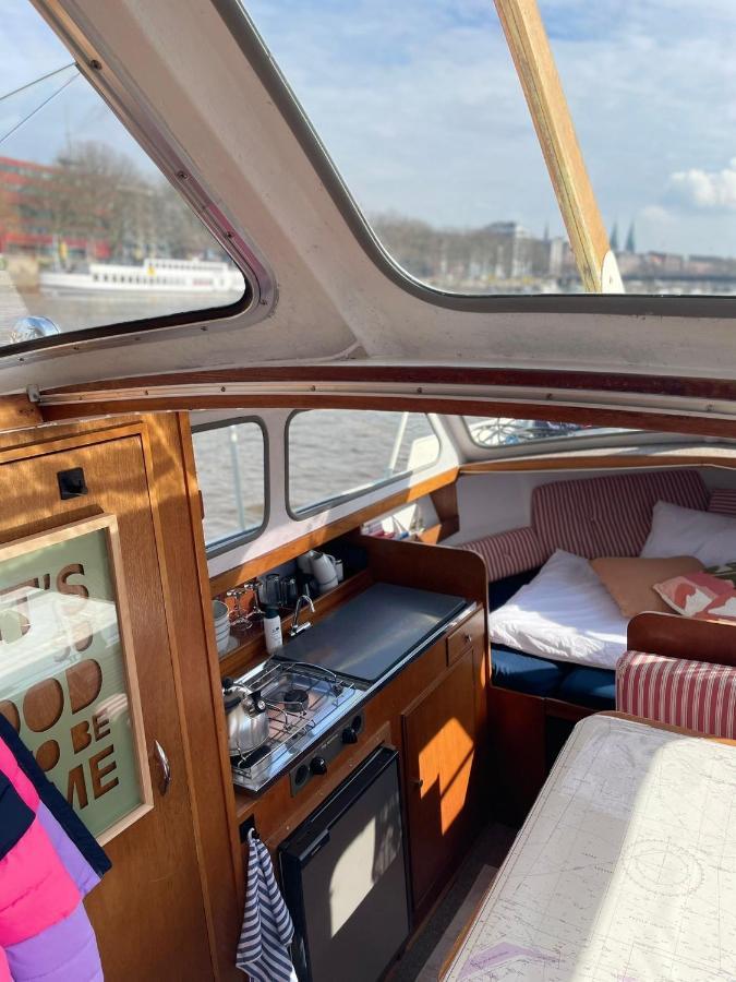 Suesses Motorboot - Bremen Ueberseestadt 외부 사진